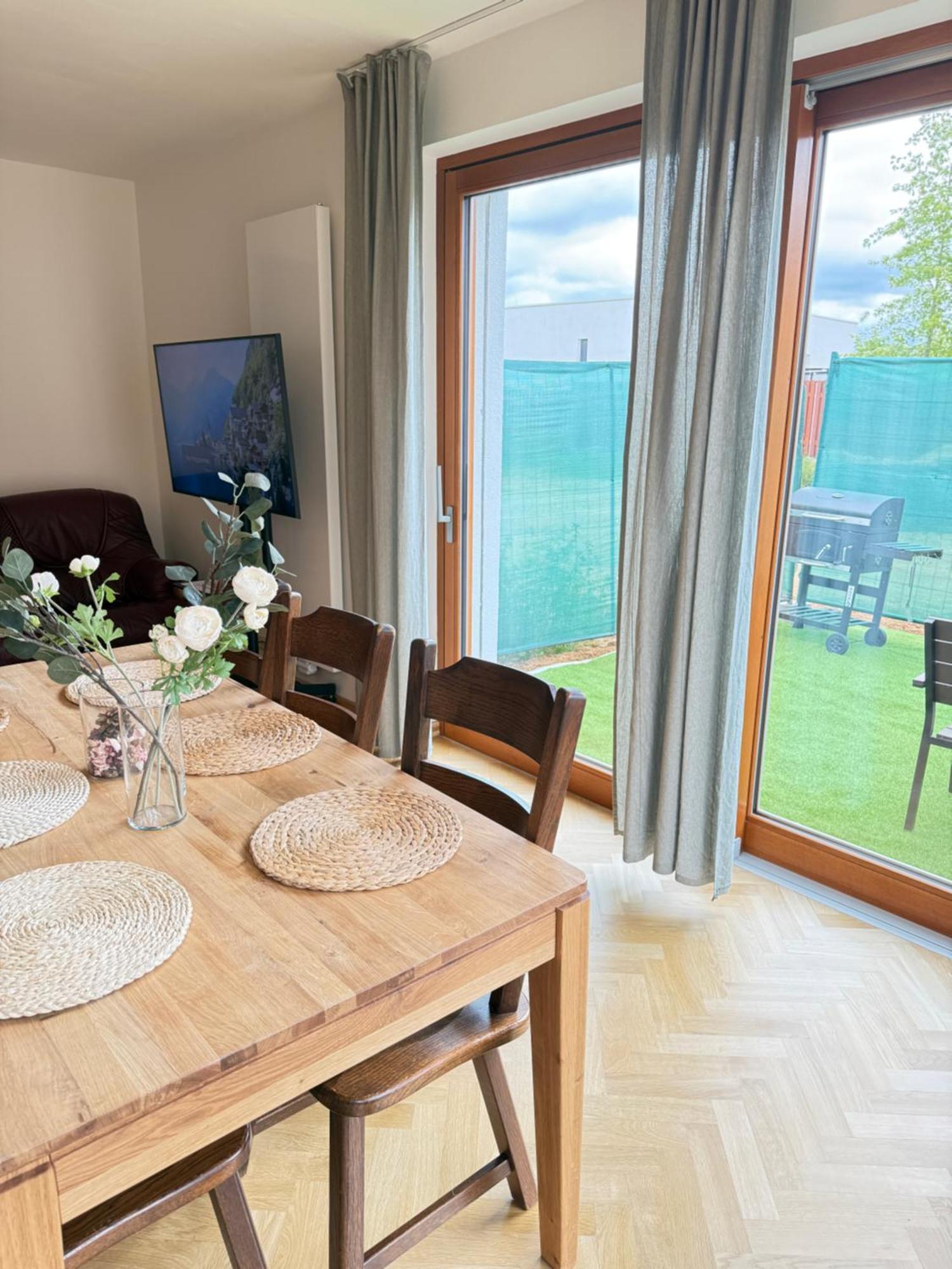 Familyvilla, New 4 Luxury Big Apartments, Parking Πράγα Εξωτερικό φωτογραφία