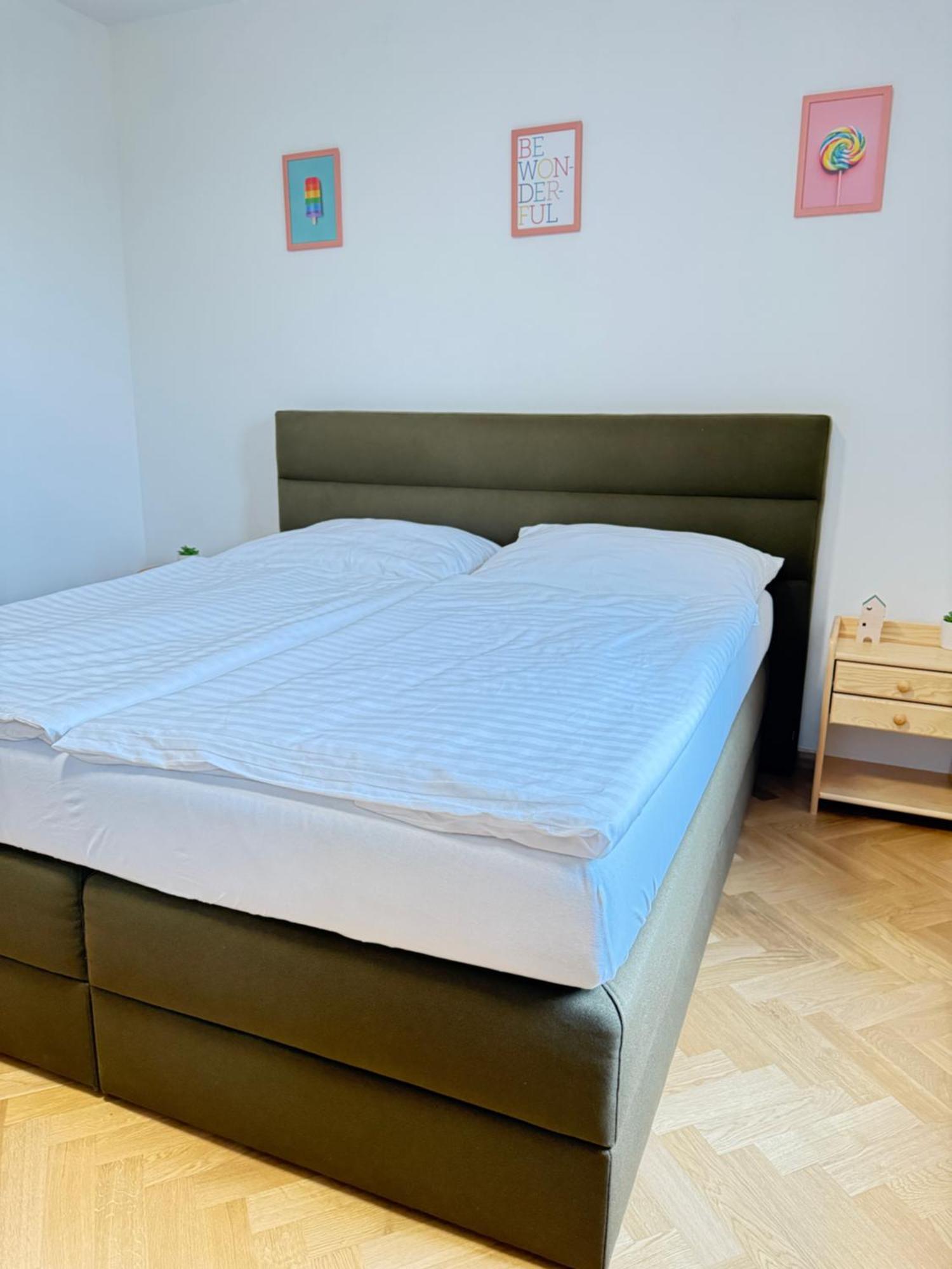 Familyvilla, New 4 Luxury Big Apartments, Parking Πράγα Εξωτερικό φωτογραφία